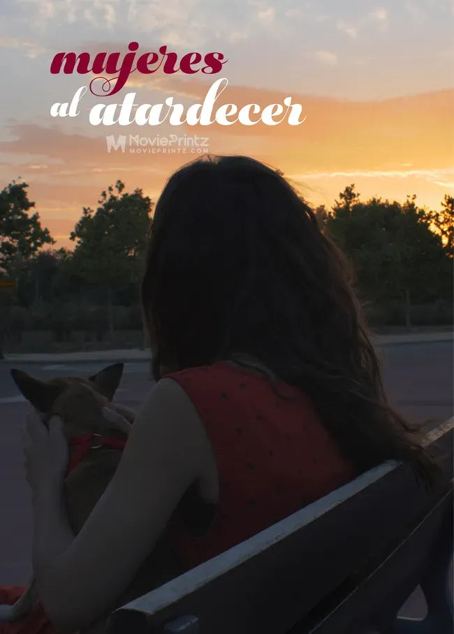 Woman at sunset (Mujeres al atardecer) Poster